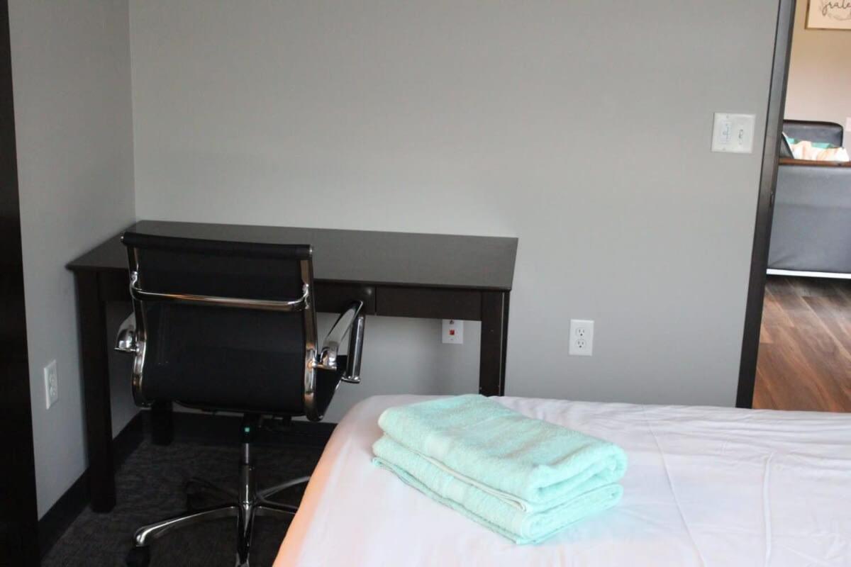 Spacious 2Br Suite Plus Patio Near Iowa State Ames Dış mekan fotoğraf