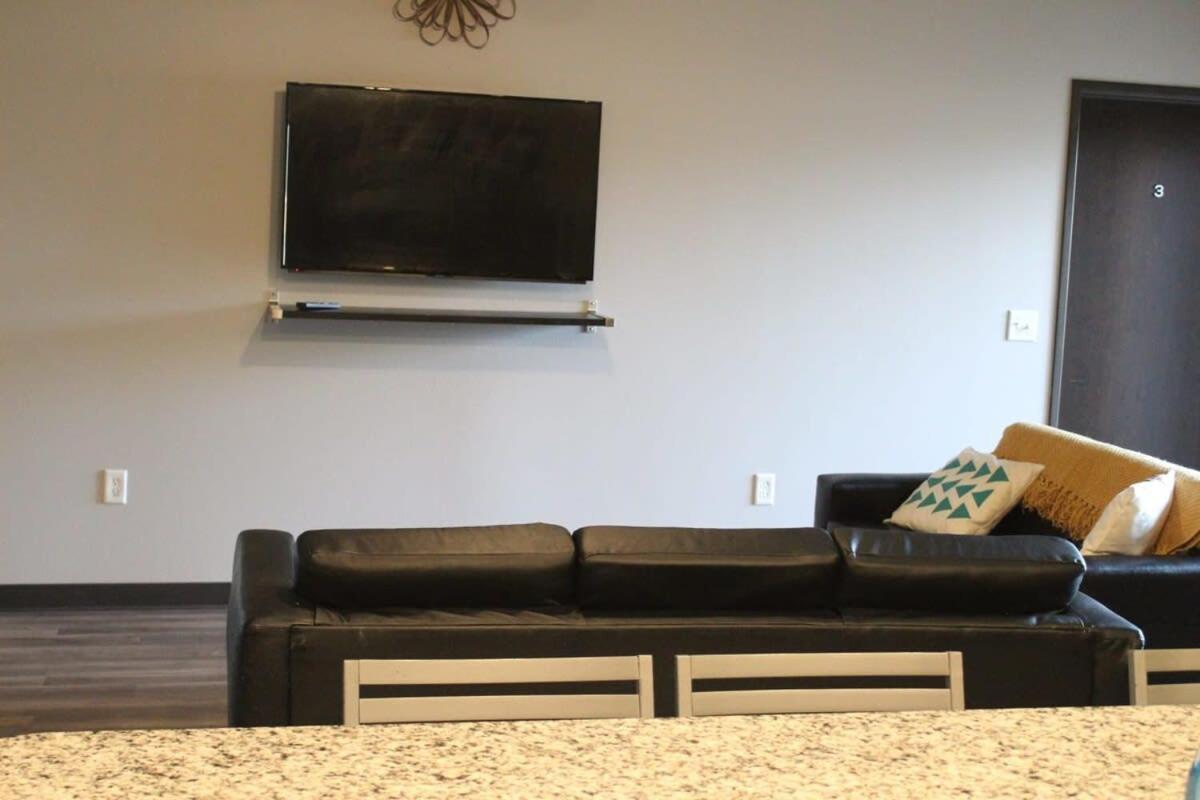 Spacious 2Br Suite Plus Patio Near Iowa State Ames Dış mekan fotoğraf